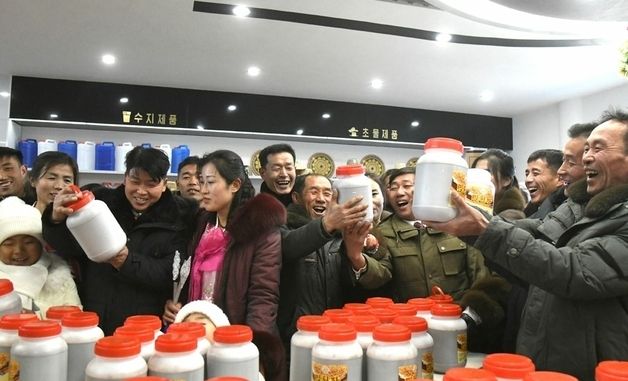 北 개풍구역 종항봉사소 준공…'죽배천'·'개풍' 상표 출시