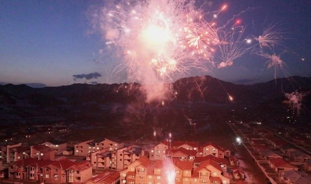 北 함흥시 부민농장·송흥농장·덕성사과농장 새 주택 신축