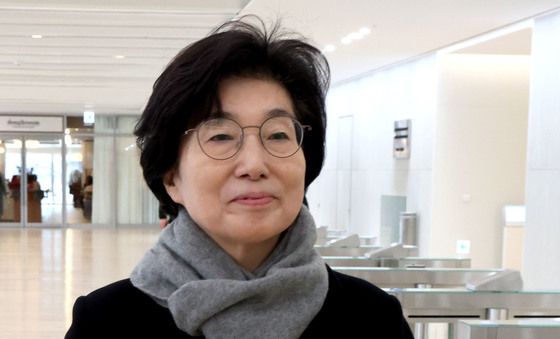 두 번째 특검 조사 마친 김기현 의원 부인