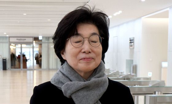 두 번째 특검 조사 마친 김기현 의원 부인