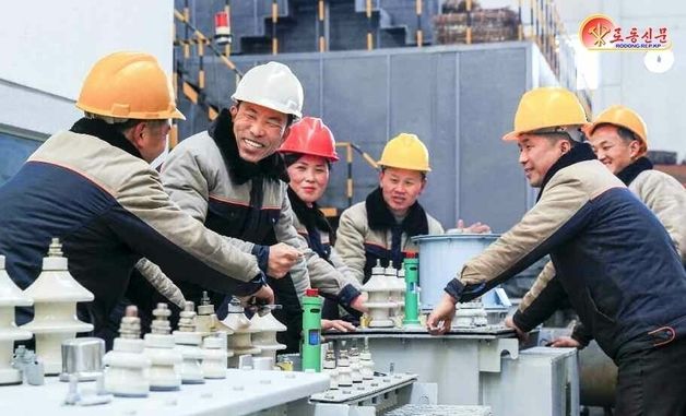 北, 대안전기공장 간부들 조명…"대중 열의 이끌어내야"