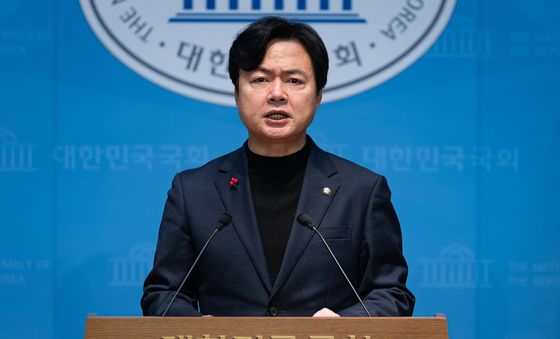민주당 '국힘, 통일교 특검 신천지 넣었다고 과민반응 이해하기 어려워'
