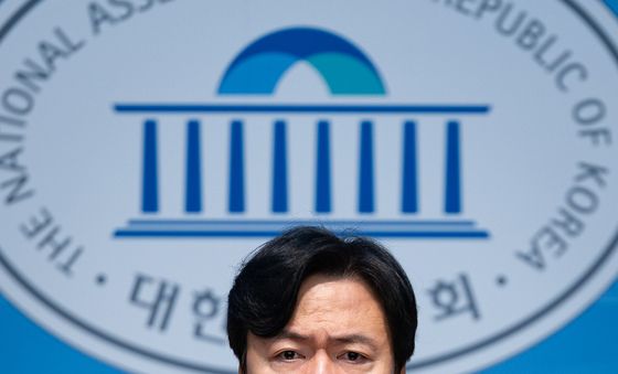 통일교 특검 등 현안 브리핑하는 김현정 민주당 원내대변인