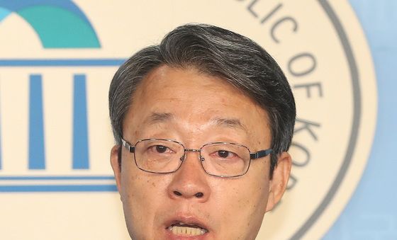 국민경제자문회의 부의장에 김성식 전 의원 선임