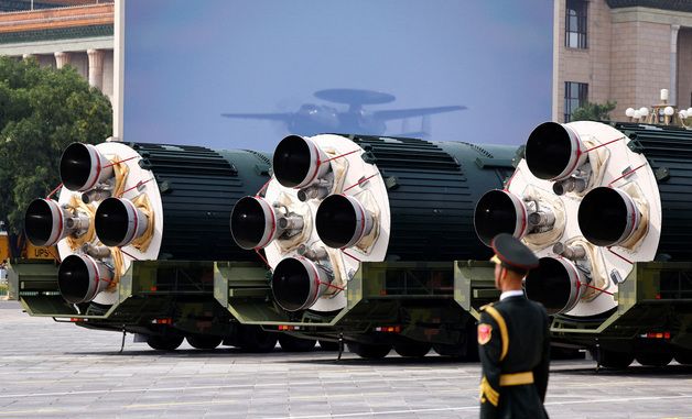 [포토] 中 인민해방군이 선보인 핵미사일