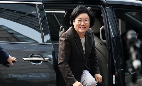 인사청문회 준비 사무실로 첫 출근하는 이혜훈 후보자