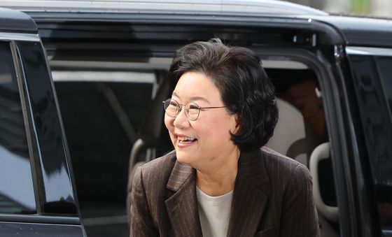 첫 출근하는 이혜훈 후보자