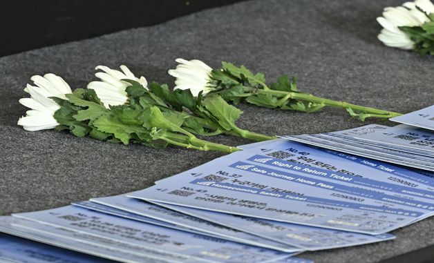 12·29 제주항공 여객기 참사 1주기 추모식, 유가족 염원 담긴 메시지들