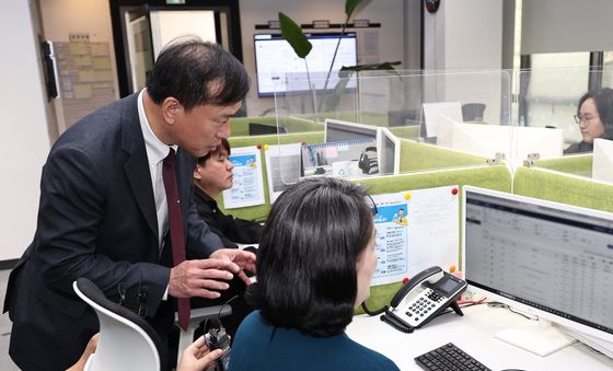 김종철 방미통위원장, 온라인피해 구제기관 방문