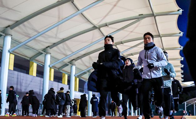 새벽훈련 매진하는 국가대표 선수들