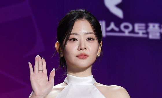 정수빈, 순백의 아름다움