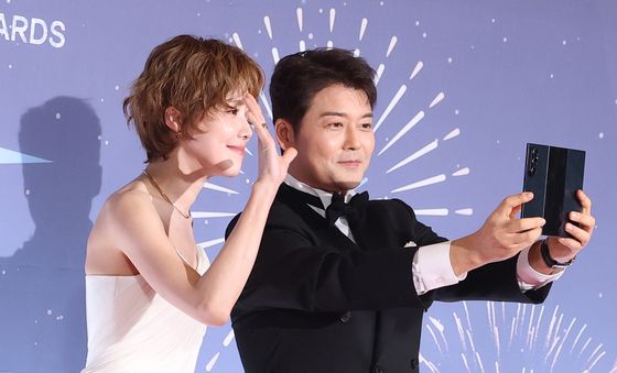 장도연·전현무, 레드카펫 도중 PPL