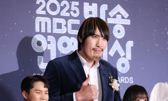 '전지적 참견 시점' 최홍만, 방송연예대상 신인상