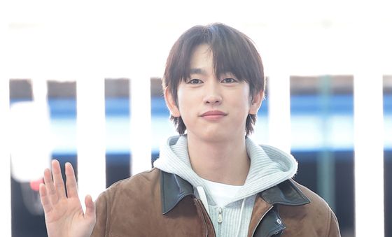 박진영, 자체발광