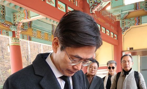 조경태 국힘 의원, 5·18민주묘지 참배