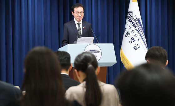 이규연 홍보수석, 5부 요인 초청 오찬 관련 브리핑