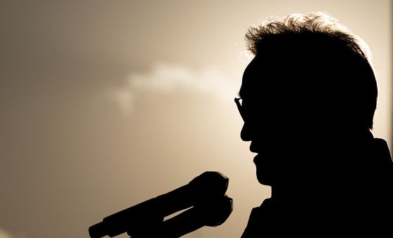 빛의 민주주의, 글새김 제막식 인사말하는 우원식 의장