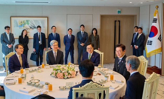 5부 요인 초청 오찬 발언하는 이재명 대통령