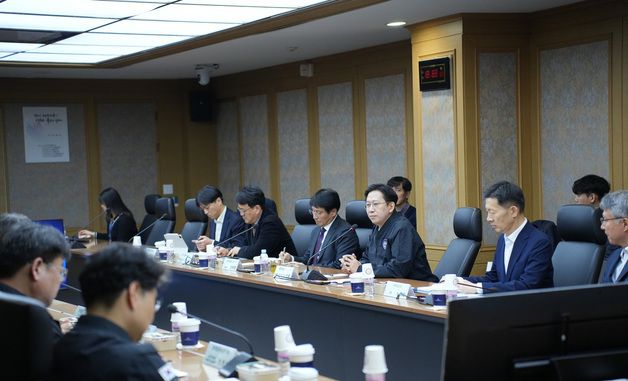 항우연 찾은 배경훈 부총리