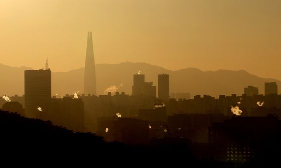 영하권 날씨에 난방 피우는 서울 도심