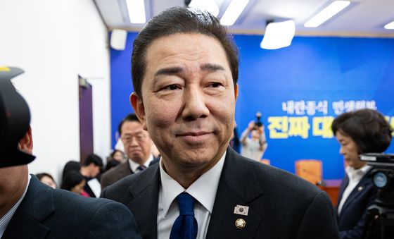 김병기, 더불어민주당 원내대표 사퇴