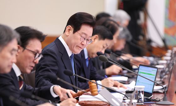 의사봉 두드리는 이재명 대통령