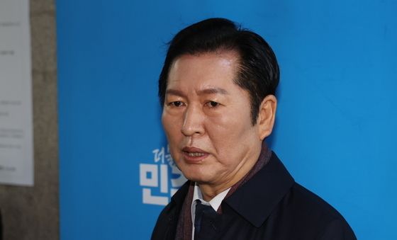 원내대표 사퇴 관련 입장 밝히는 정청래 대표
