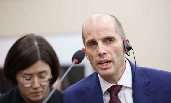 쿠팡 청문회 질문 답하는 해롤드 로저스 대표