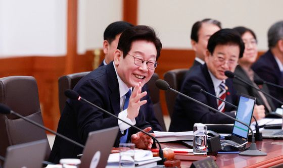 국무회의 발언하는 이재명 대통령