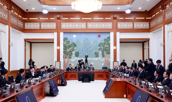 청와대에서 열린 올해 마지막 국무회의