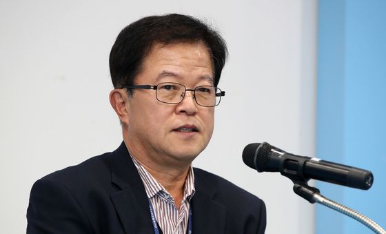 취재진과 만난 장영복 대구FC 신임 단장