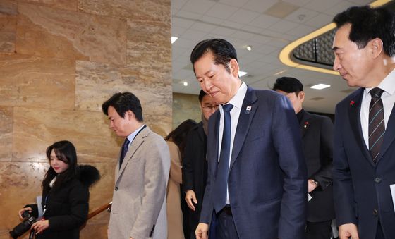 본회의 마친 정청래 민주당 대표