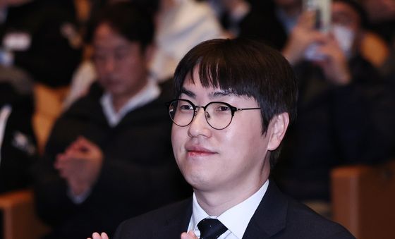 AI 프로젝트 발표회 참석한 하정우 AI수석