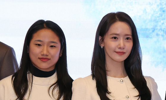 기념촬영하는 임세영과 임윤아