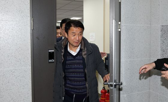 3선 모임 마친 민주당 의원들