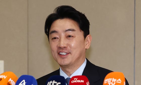 밝은 표정의 강훈식 비서실장