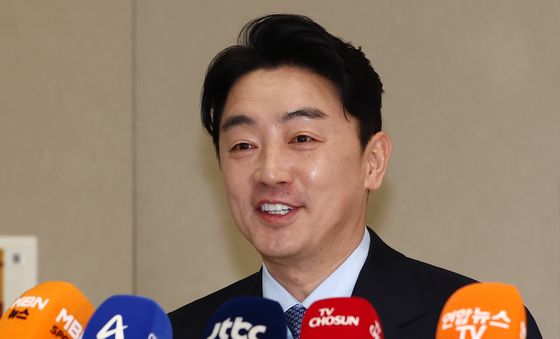 밝은 표정의 강훈식 비서실장