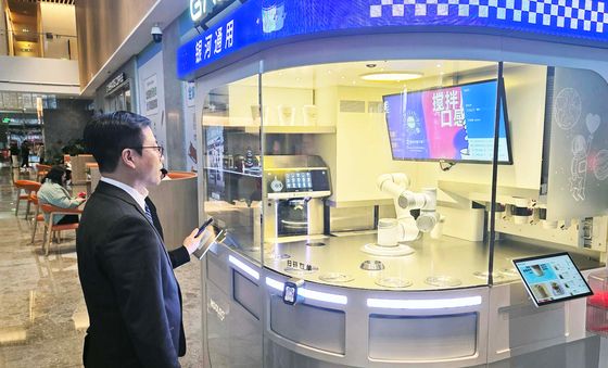 여한구 통상교섭본부장, 中 로봇기업 갤봇 방문