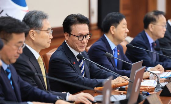 모두발언하는 김민석 국무총리