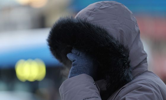 영하권 강추위 속 2025년 마지막 출근길