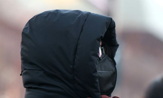 강추위에 꽁꽁 싸맨 출근길