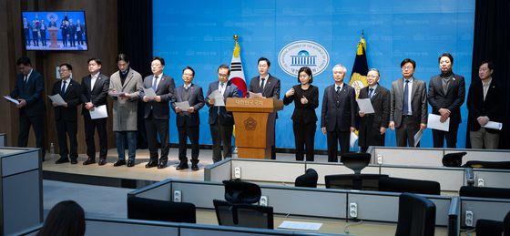 민주 정치검찰 조작기소대응 특위, 이재명 대통령 사건 공소 취소 촉구 기자회견