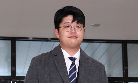 '쿠팡 블랙리스트 폭로' 공익제보자, 상설특검 참고인 조사 출석