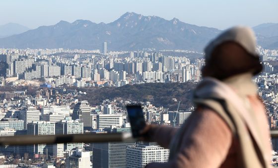 지난달 서울 아파트 거래량 60% 급감