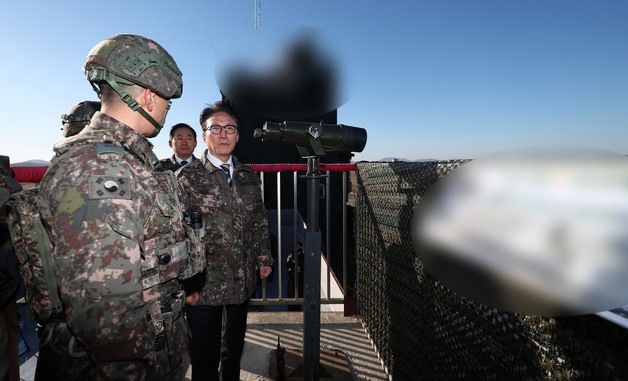 전방 찾은 김민석 총리