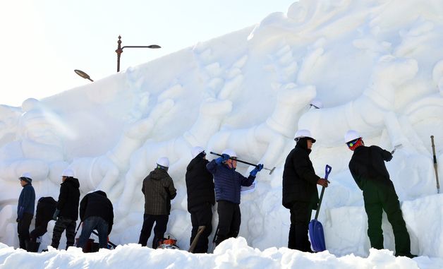 화천산천어축제 D-10, 눈조각 조성 한창