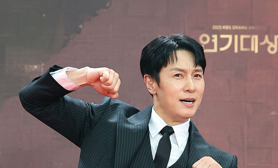 김동완, 무아지경 댄스 삼매경