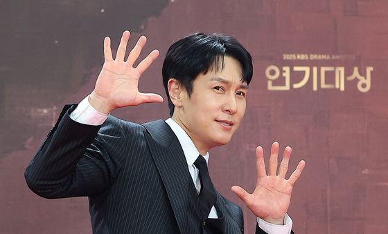 김동완, 독수리 오형제 대상!