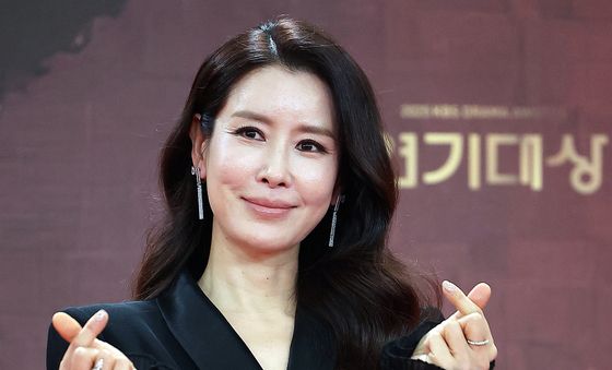 이태란, 10년 만에 선 레드카펫