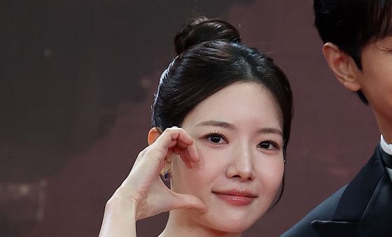 하승리, 사랑스러운 볼하트